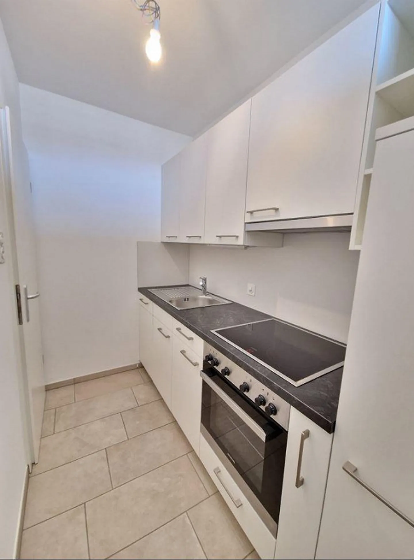 Charmante Wohnung mit Terrasse - Foto 4 von 8