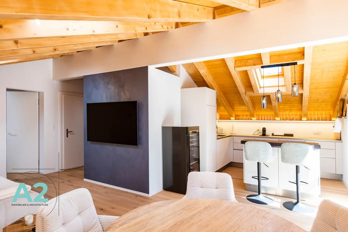 Wunderschöne 3,5 Zimmer Neu nur wenige Schritte vom Golfplatz entfernt - Foto 3 von 13