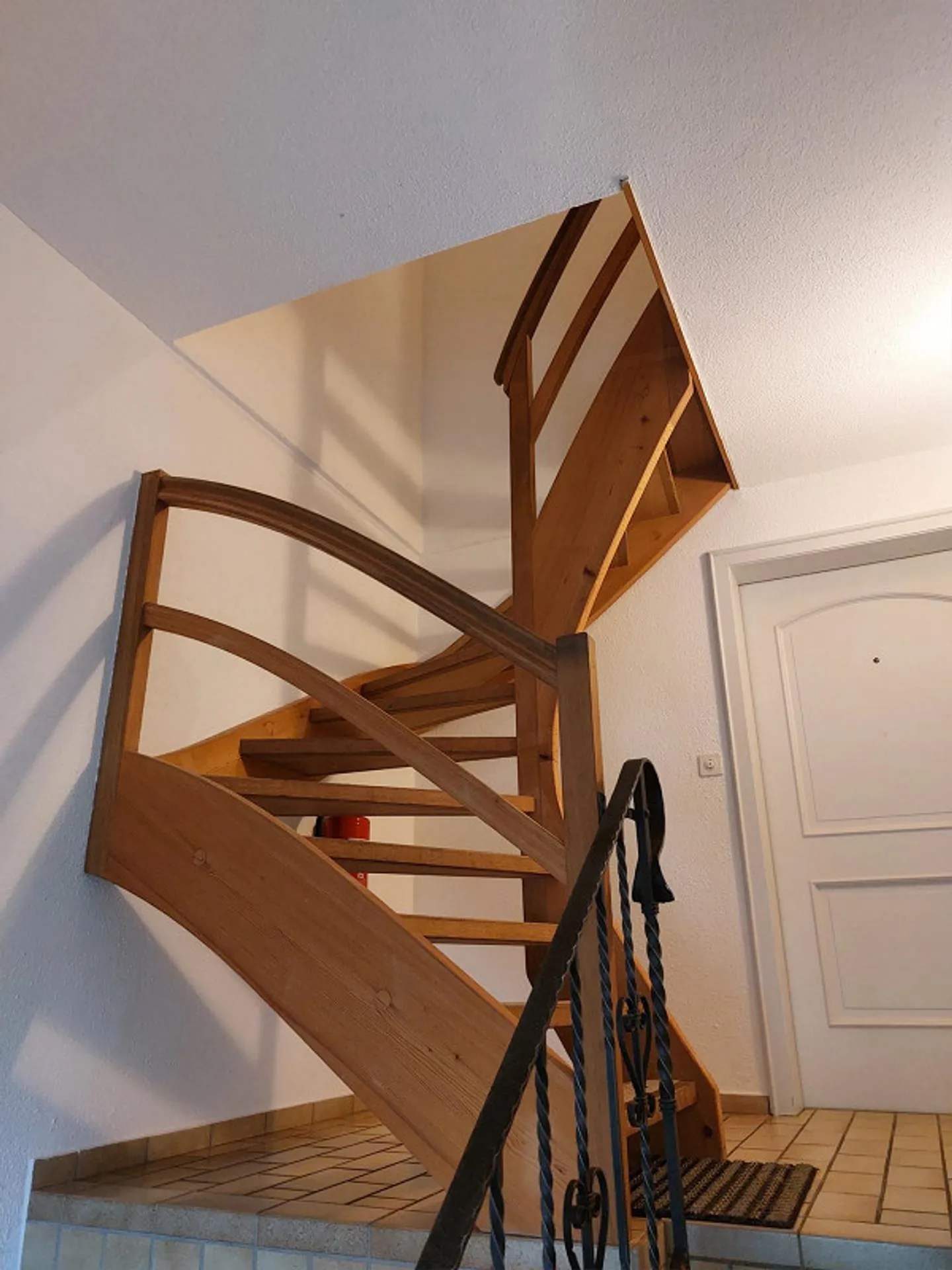 Cozy 1.5-room attic apartment - Photo 2 of 9