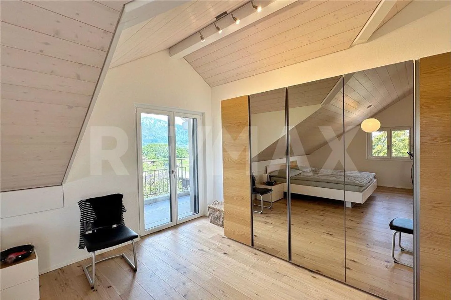 La tua casa da sogno vicino al lago: Nuova maisonette di 3,5 stanze con vista panoramica e finiture di alta qualità - Foto 8 di 13