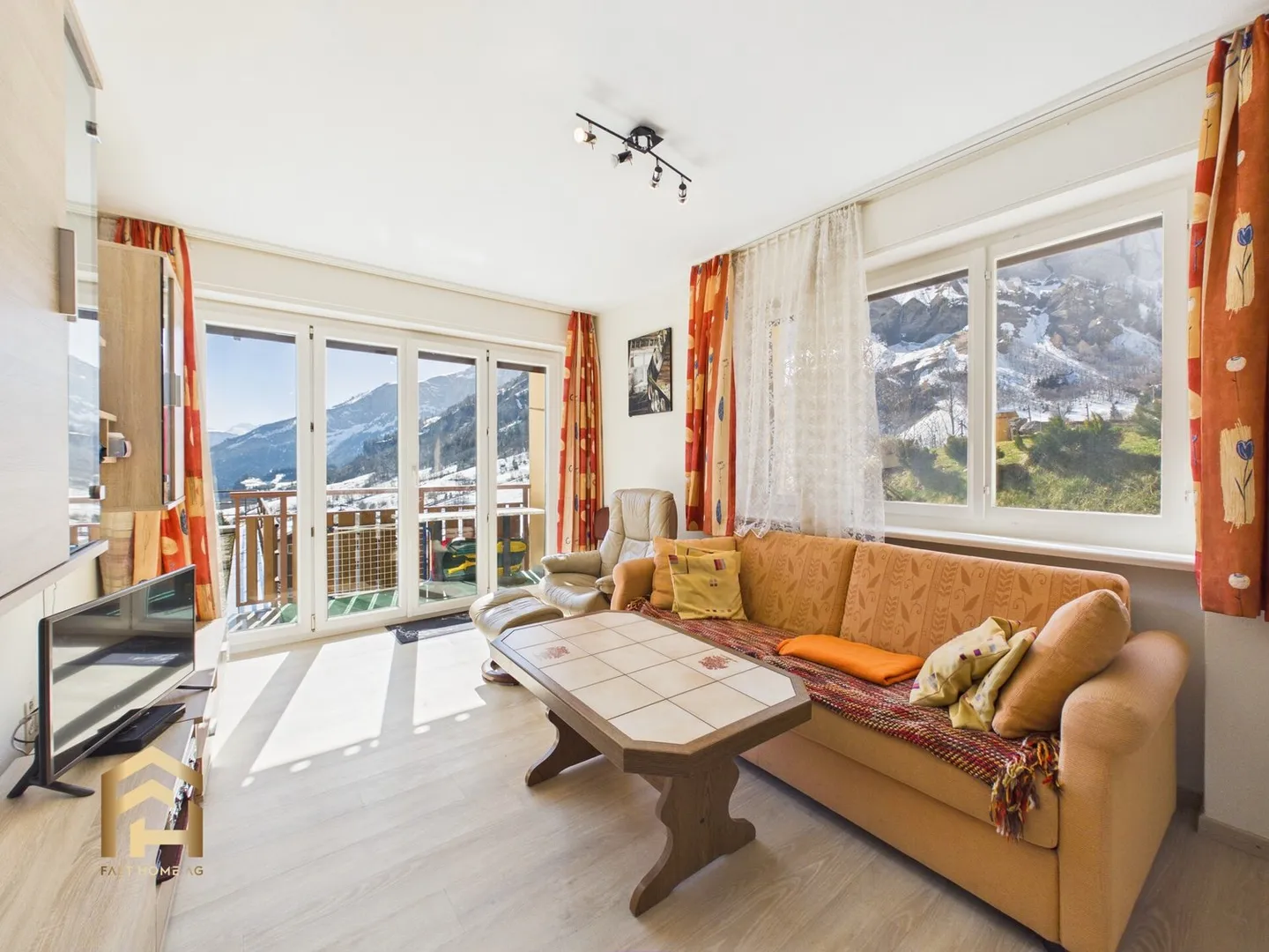 Attractive 3.5-room apartment in Leukerbad with large terrace and beautiful view - Photo 3 of 13