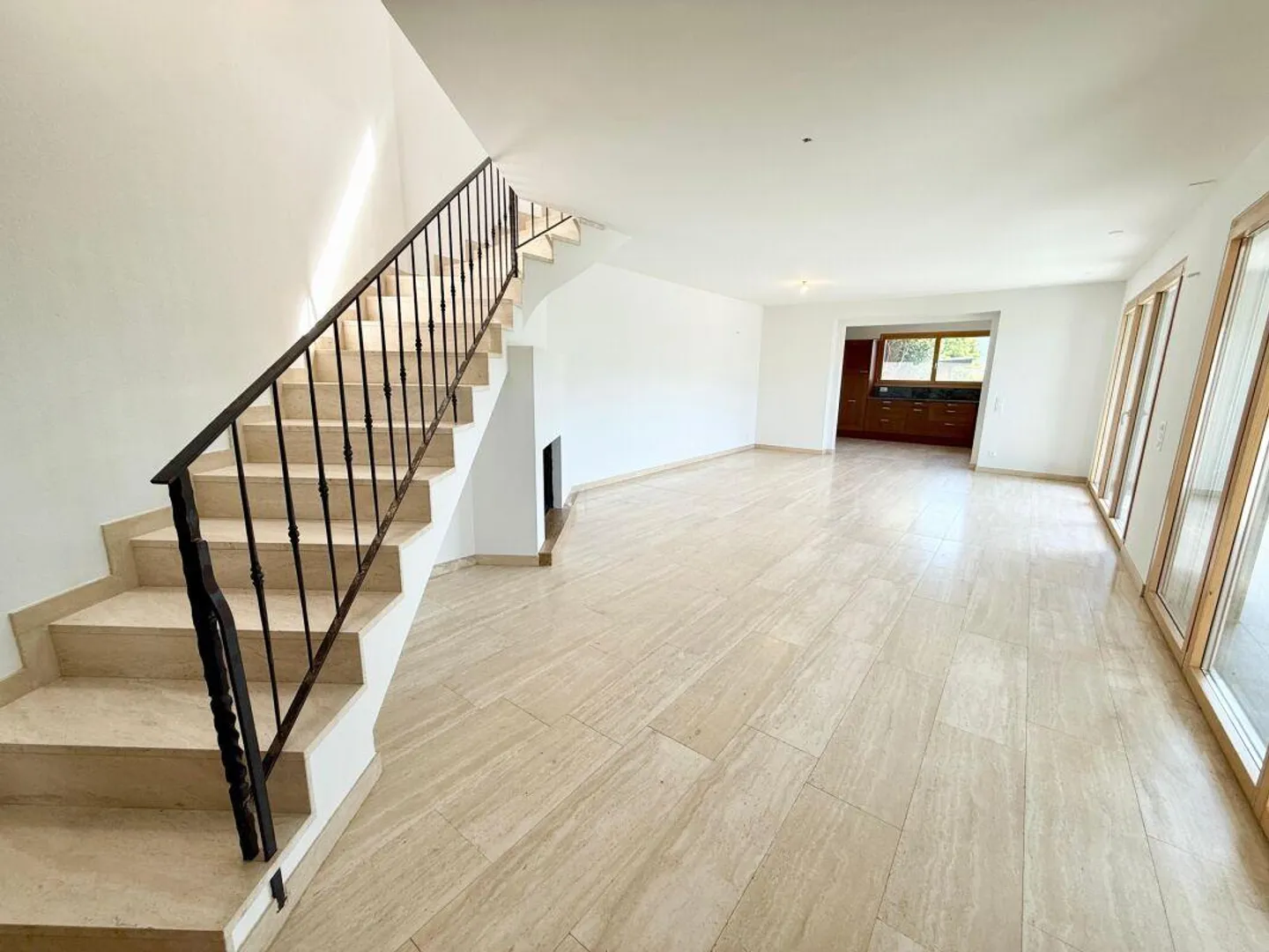 Zweifamilienhaus mit 5.5-Zimmer-Wohnung + 2-Zimmer-Wohnung, grossem... - Photo 10 of 18