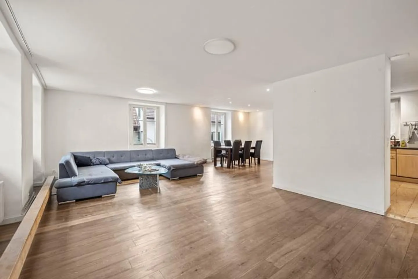 HISTORISCHE LIEGENSCHAFT MIT AUSBAUPOTENTIAL - Foto 2 von 8