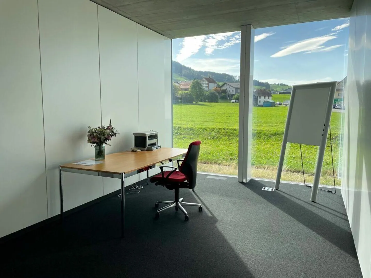 KLEIN, ABER FEIN... Top-modernes, gekühltes Büro für Ihren nachhaltigen Erfolg - Foto 3 von 10