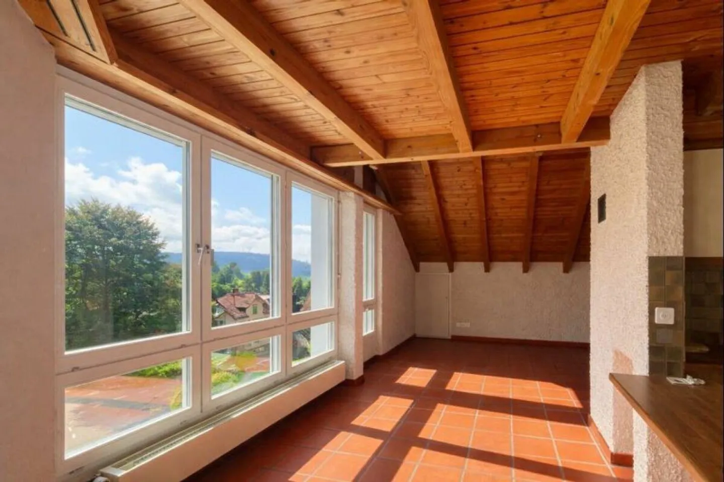 Spacious 4.5 room apartment including open gallery and view of... - Photo 3 of 7