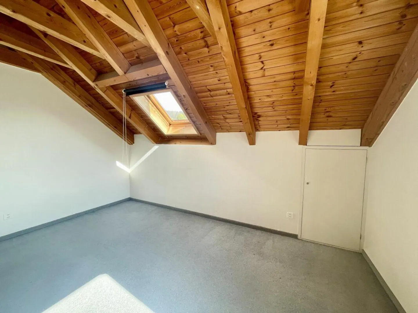 Spacious 4.5 room apartment including open gallery and view of... - Photo 4 of 7