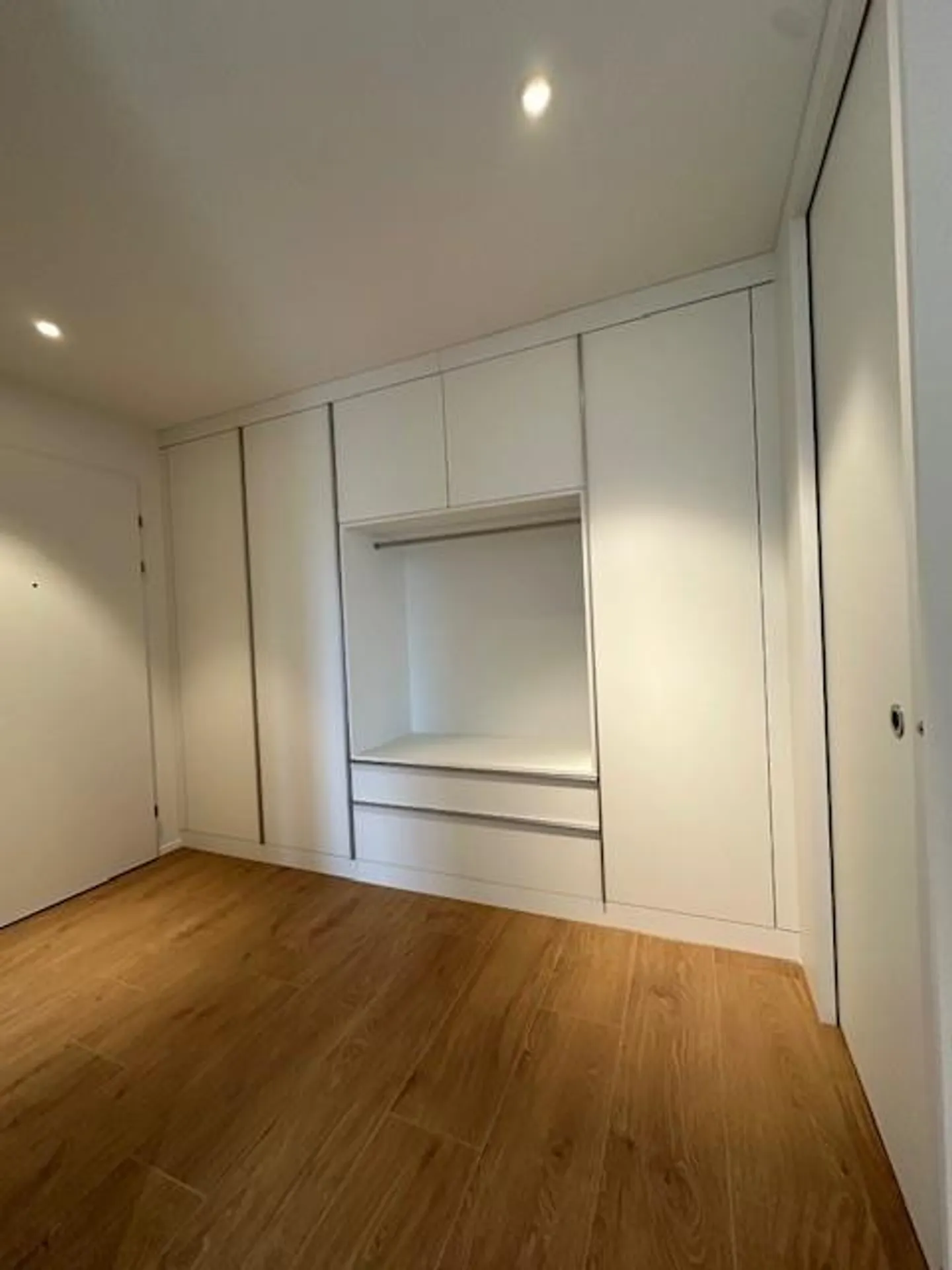 Nuovo appartamento molto tranquillo con vista mozzafiato sul lago e sulle montagne - Foto 3 di 18