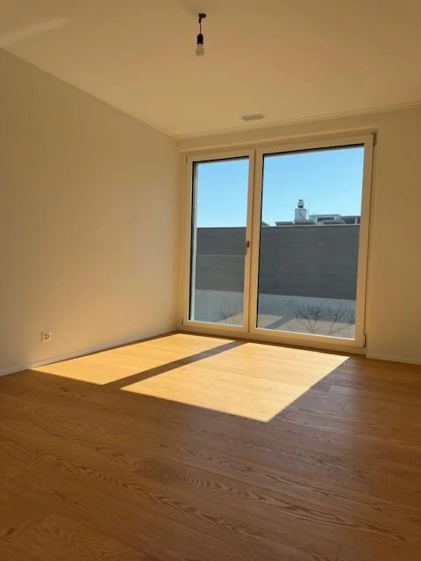 Nuovo appartamento molto tranquillo con vista mozzafiato sul lago e sulle montagne - Foto 13 di 18