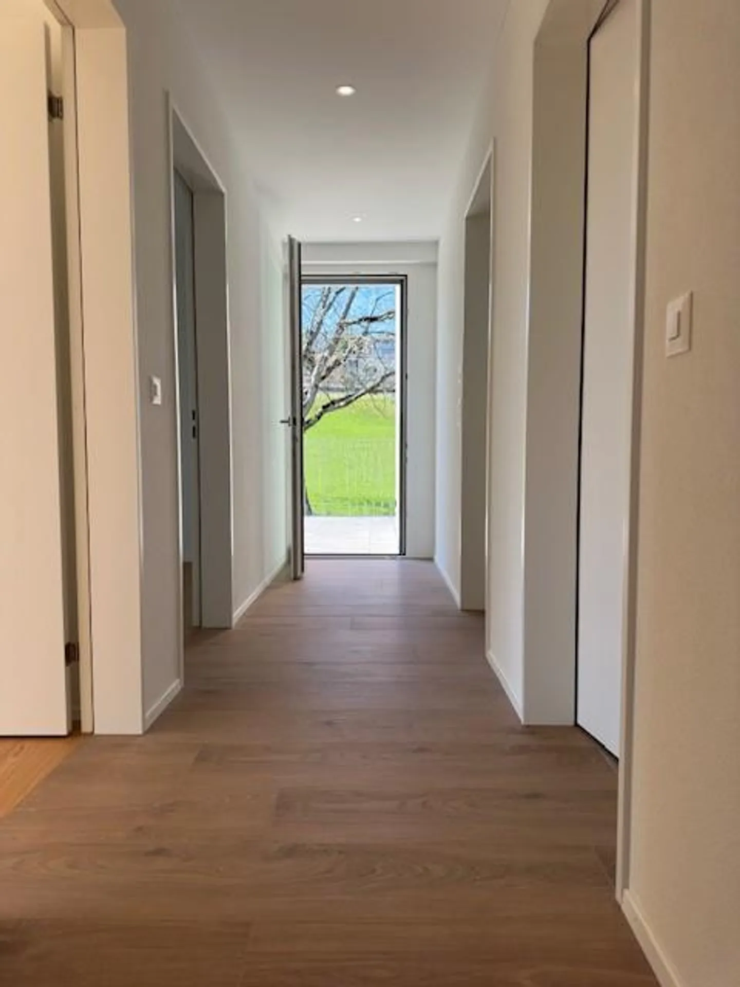 Nuovo appartamento molto tranquillo con vista mozzafiato sul lago e sulle montagne - Foto 14 di 18