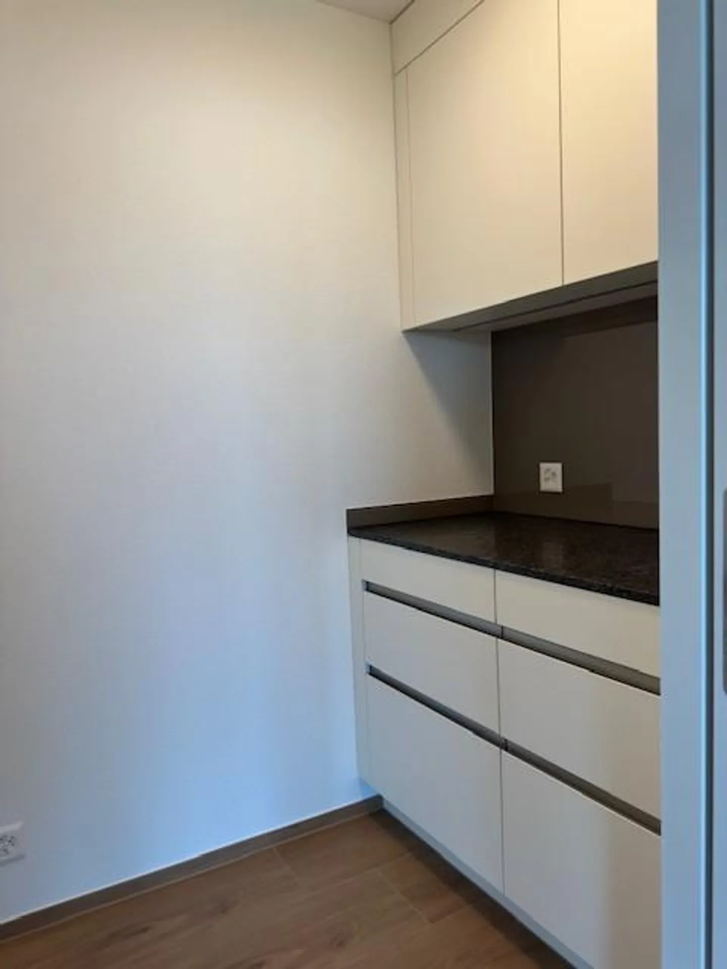 Nuovo appartamento molto tranquillo con vista mozzafiato sul lago e sulle montagne - Foto 5 di 18