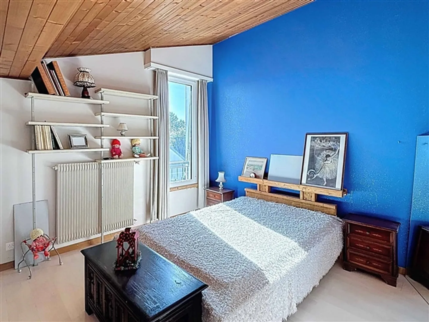 Characterful villa with pool and unique potential - Photo 6 of 13