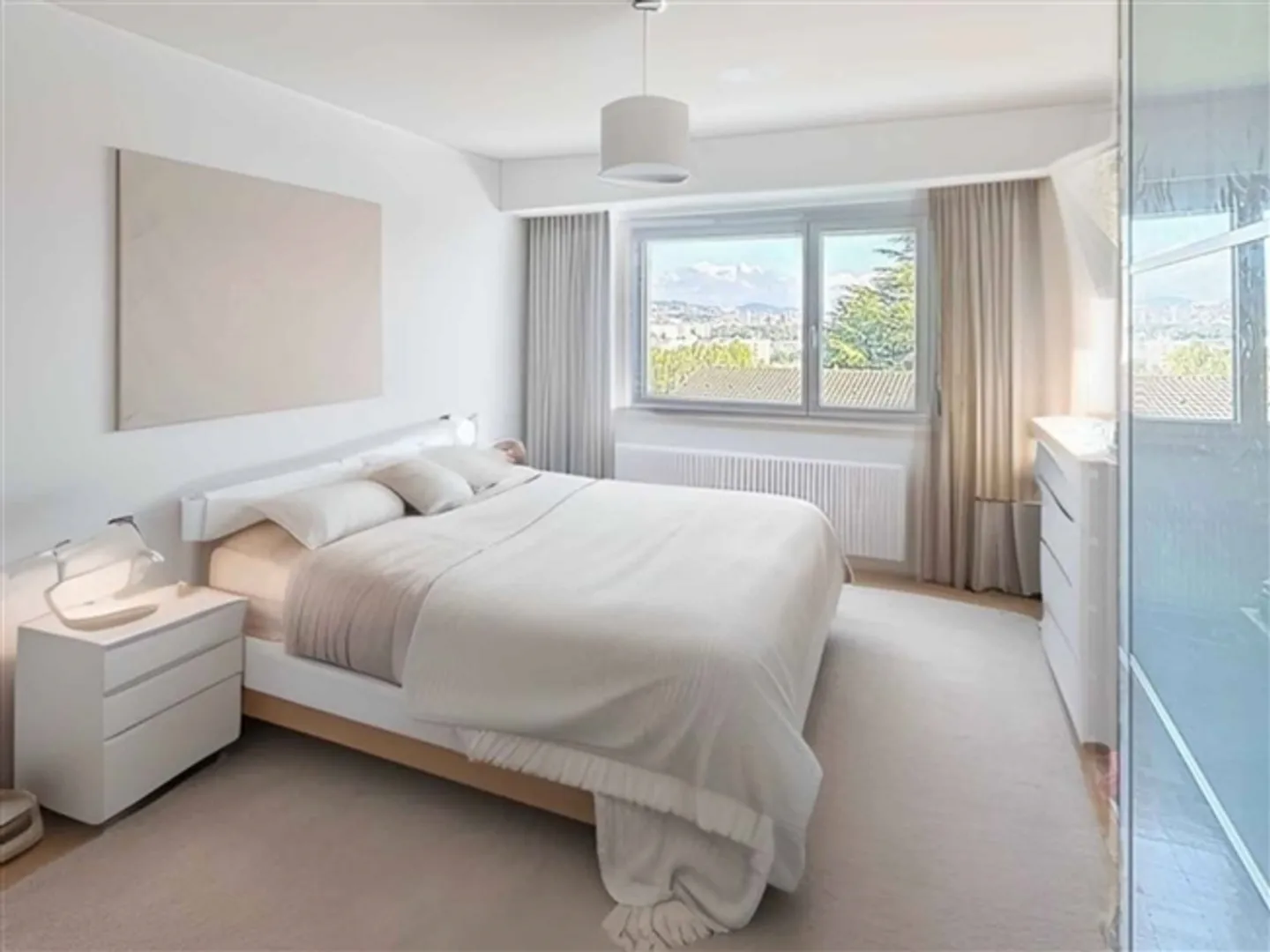 Characterful villa with pool and unique potential - Photo 8 of 13