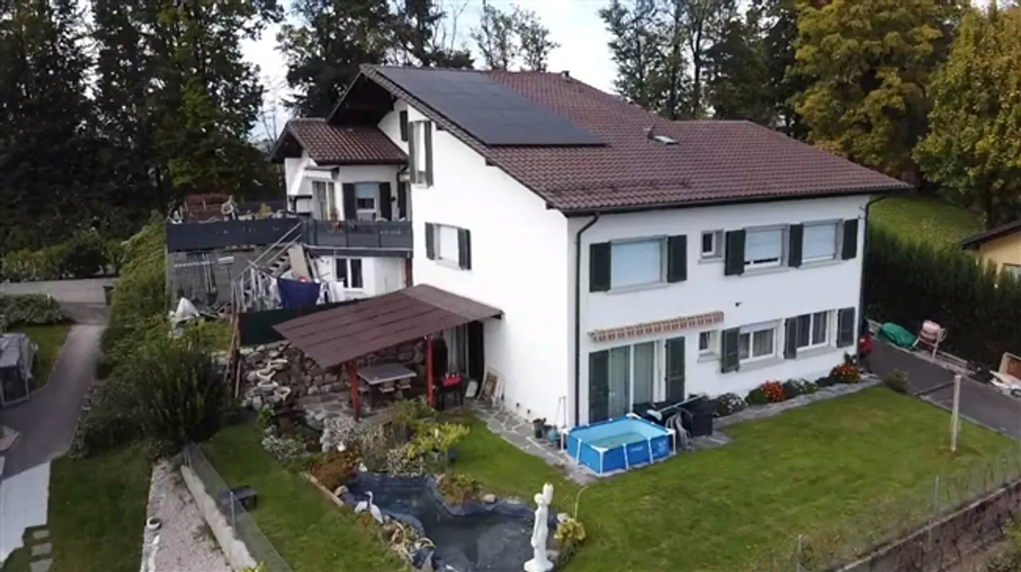 Characterful villa with pool and unique potential - Photo 13 of 13