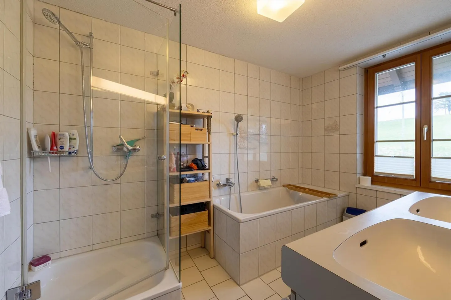 Geräumige Wohnung in grüner Umgebung - Foto 9 von 13