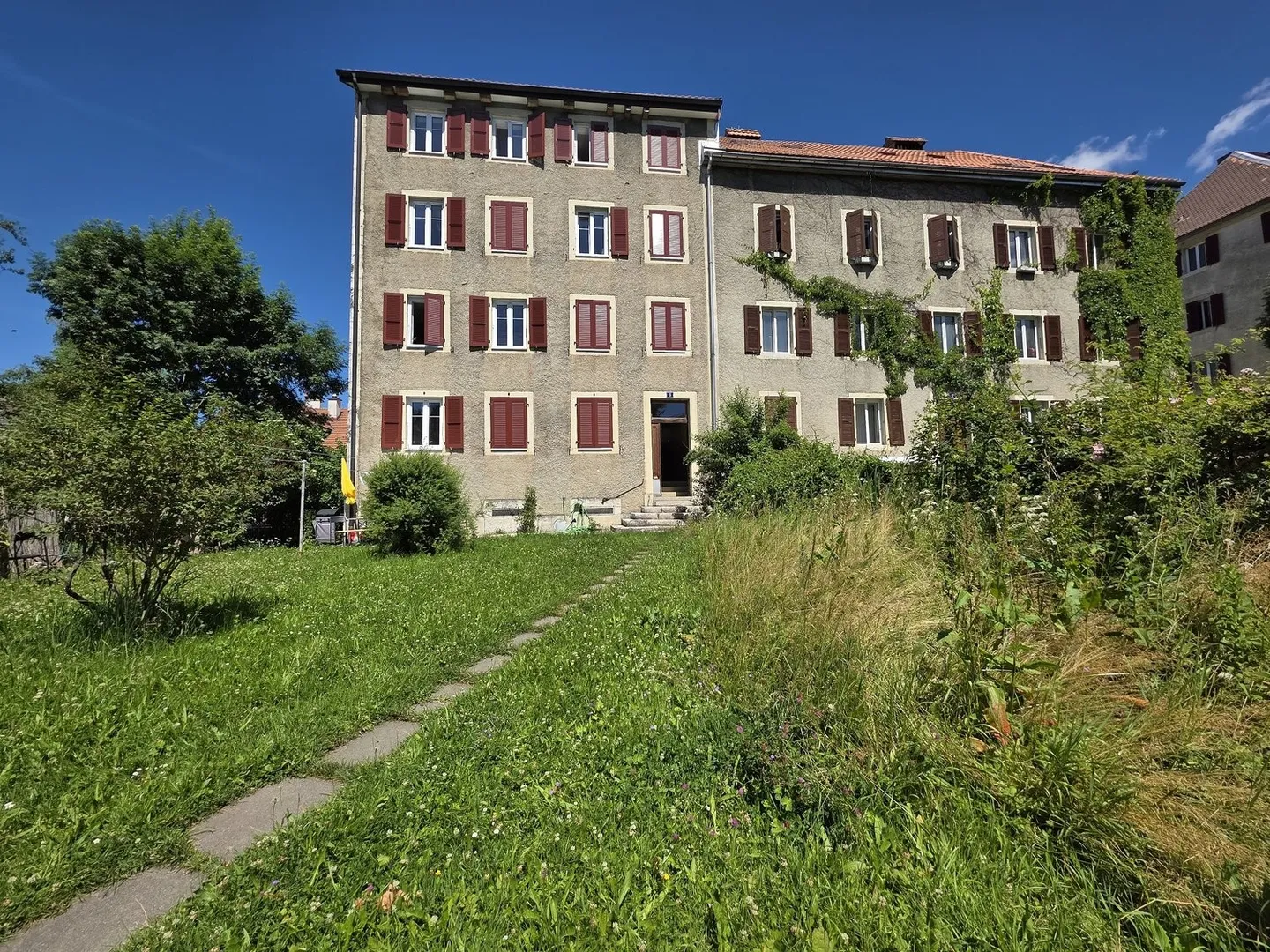 JOLI APPARTEMENT PROCHE DE TOUTE COMMODITE - Photo 7 sur 7