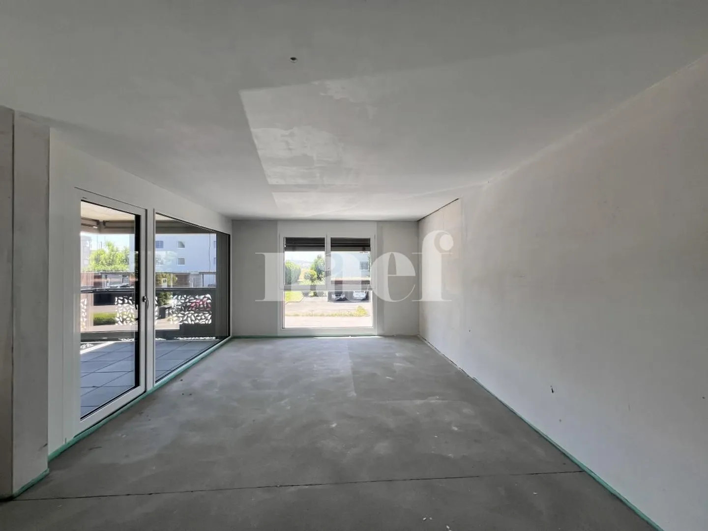 For rent, commercial space in raw condition on the first floor! - Photo 3 of 10