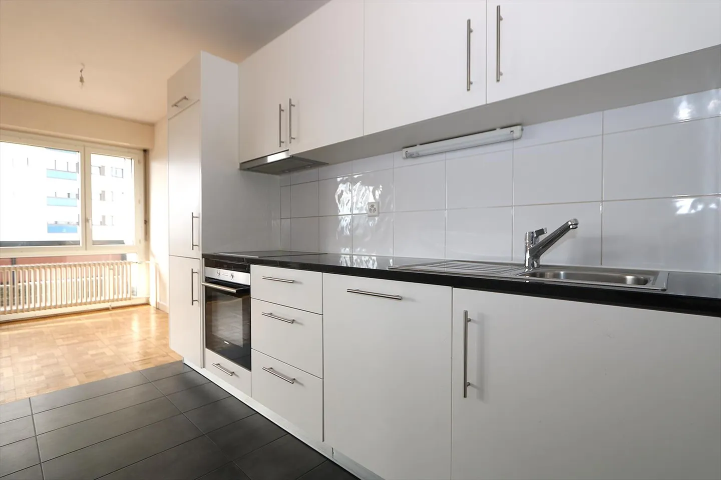 Appartement de 5 pièces avec balcon à Petit-Lancy - Photo 4 sur 15