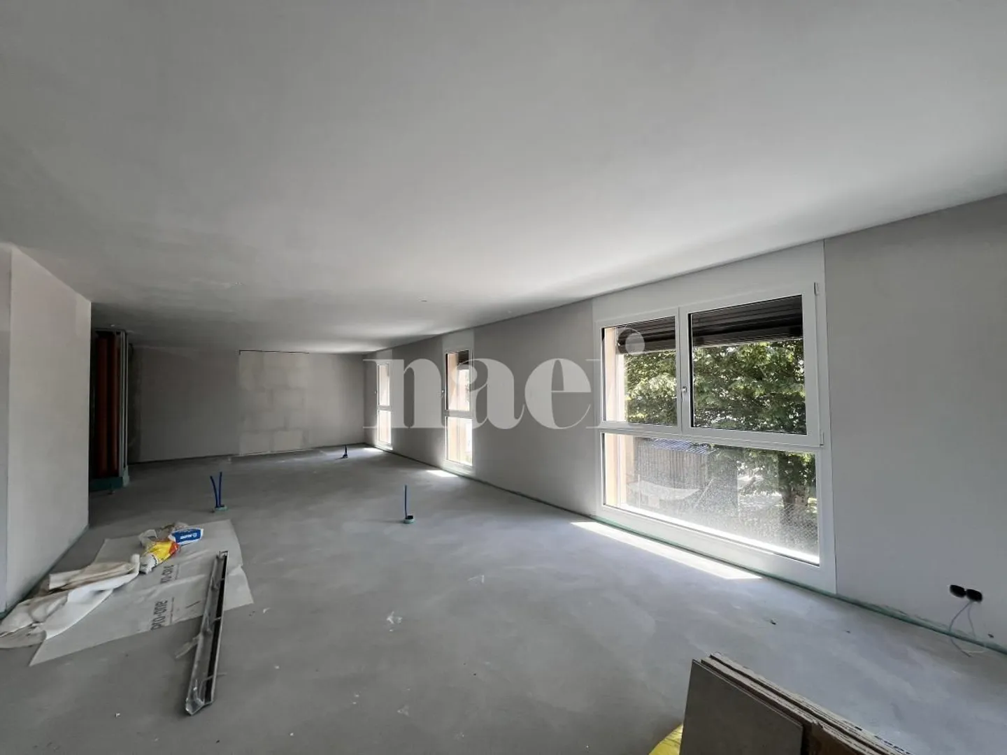 For rent, commercial space in raw condition on the first floor! - Photo 4 of 10