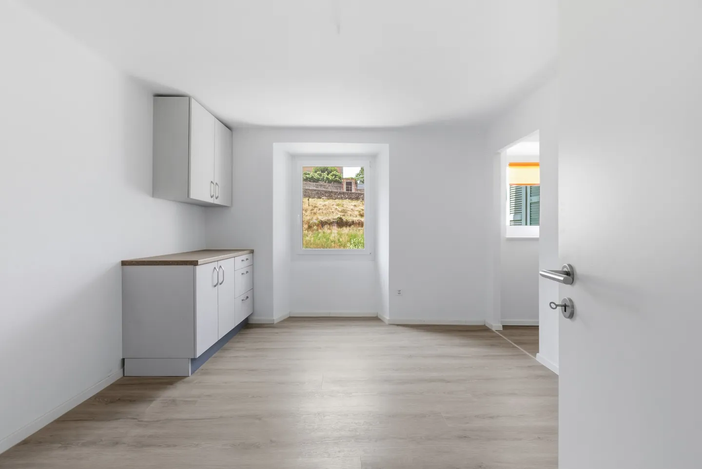 Interessante Investitionsmöglichkeit: Einkommensgenerierendes Gebäude mit 9 Einheiten - Foto 4 von 11