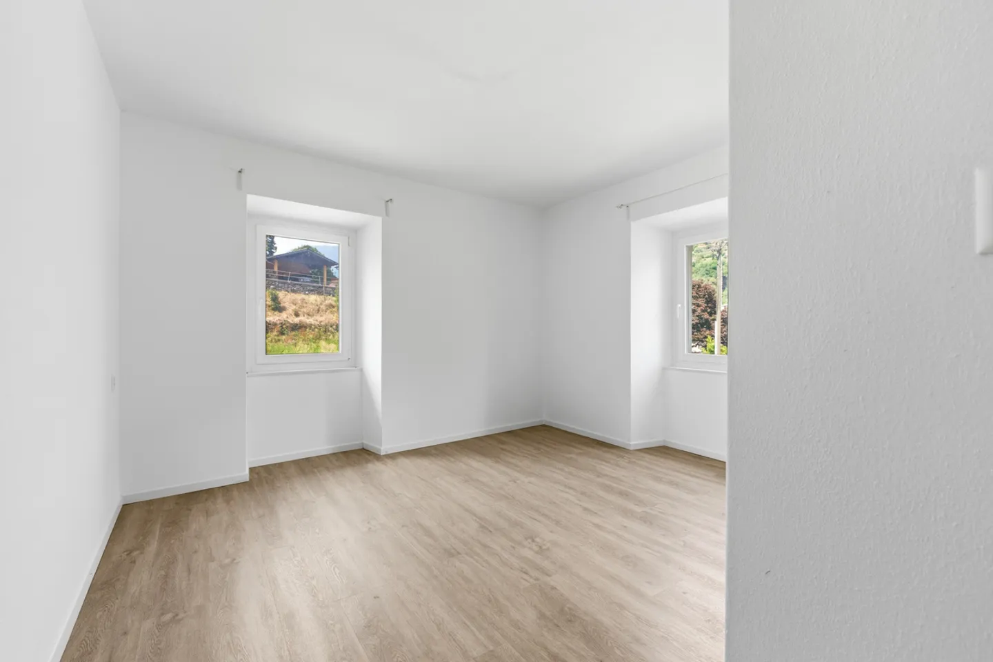 Interessante Investitionsmöglichkeit: Einkommensgenerierendes Gebäude mit 9 Einheiten - Foto 8 von 11