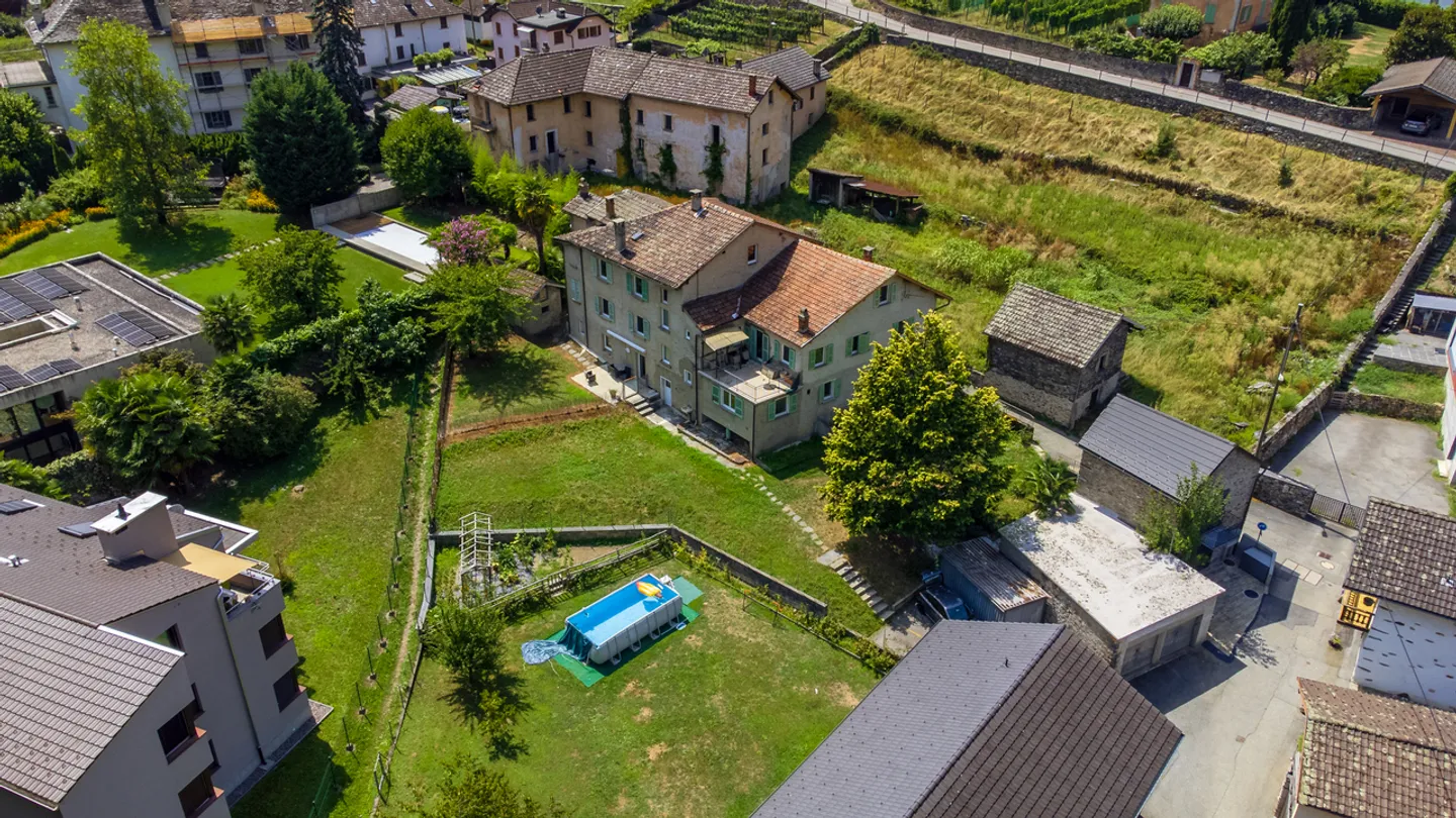 Interessante Investitionsmöglichkeit: Einkommensgenerierendes Gebäude mit 9 Einheiten - Foto 10 von 11