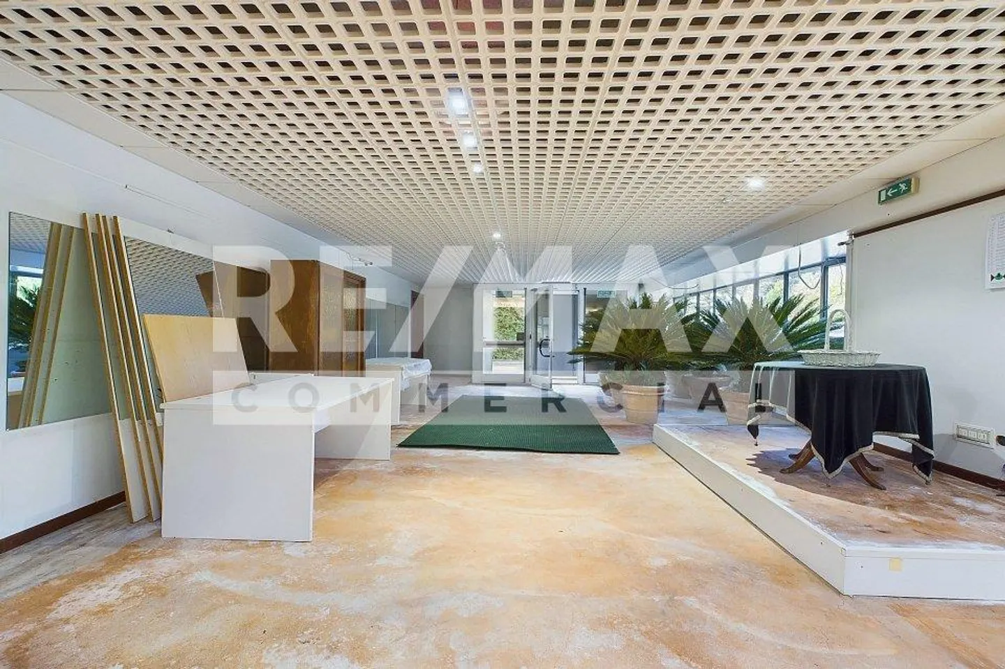 Interessantes Geschäftshaus in Cunardo, Varese - Italien - Foto 5 von 13