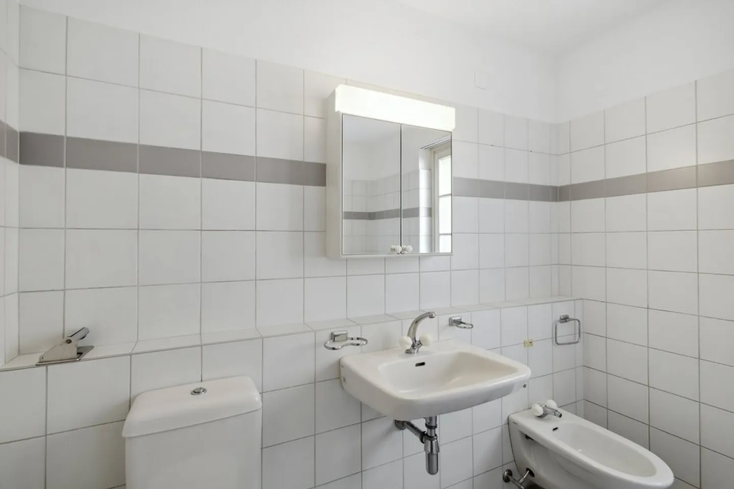 Bellinzona Centro, PRIMO MESE NETTO GRATUITO - Foto 9 di 12