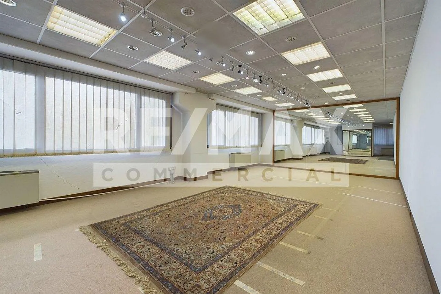 Interessantes Geschäftshaus in Cunardo, Varese - Italien - Foto 8 von 13