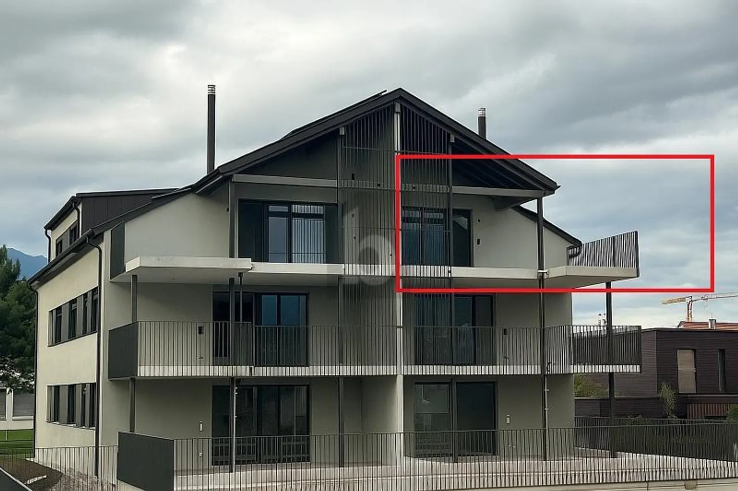 ERSTBEZUG: MODERN MIT WEITBLICK - Foto 1 di 6