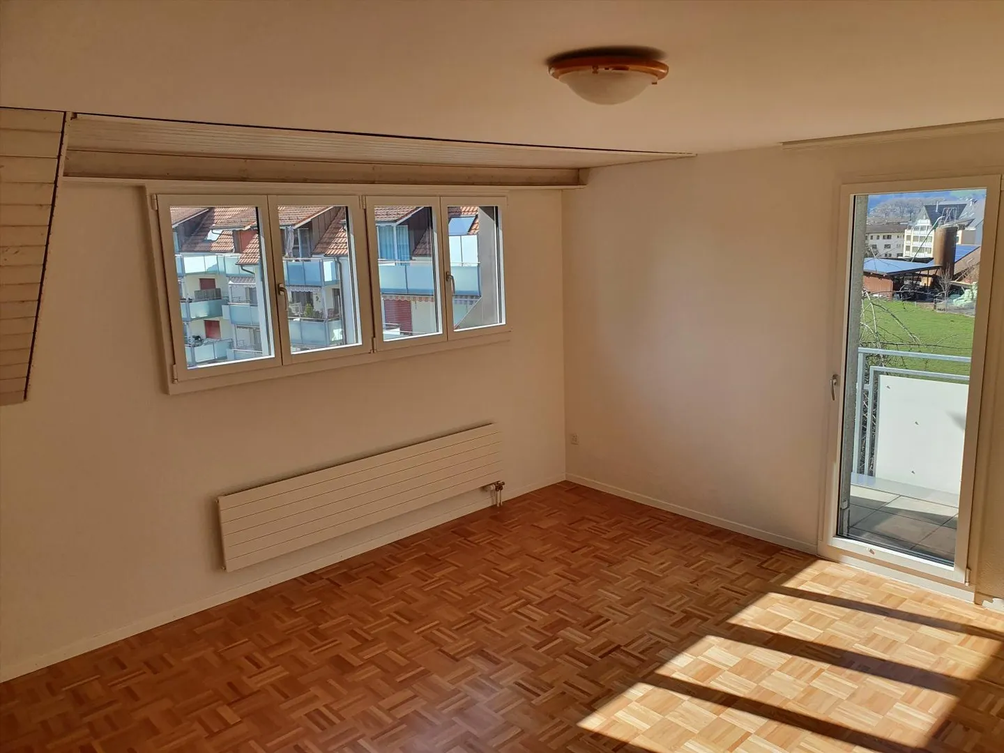 Appartamento su due livelli con tanto spazio! - Foto 2 di 7
