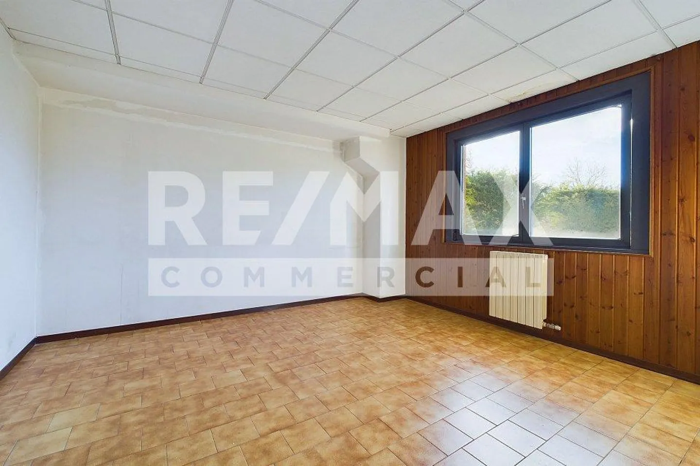 Interessantes Geschäftshaus in Cunardo, Varese - Italien - Foto 11 von 13