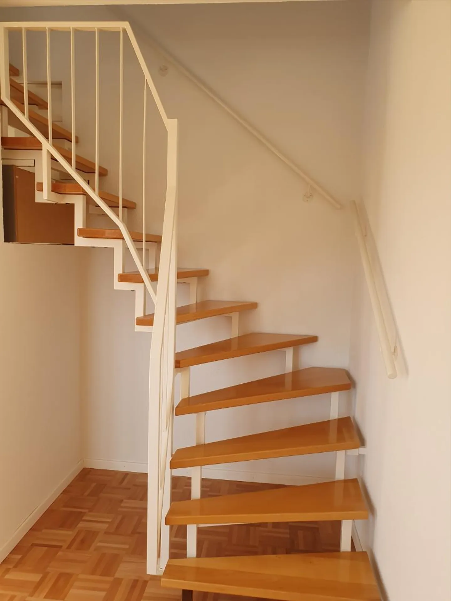 Appartamento su due livelli con tanto spazio! - Foto 5 di 7