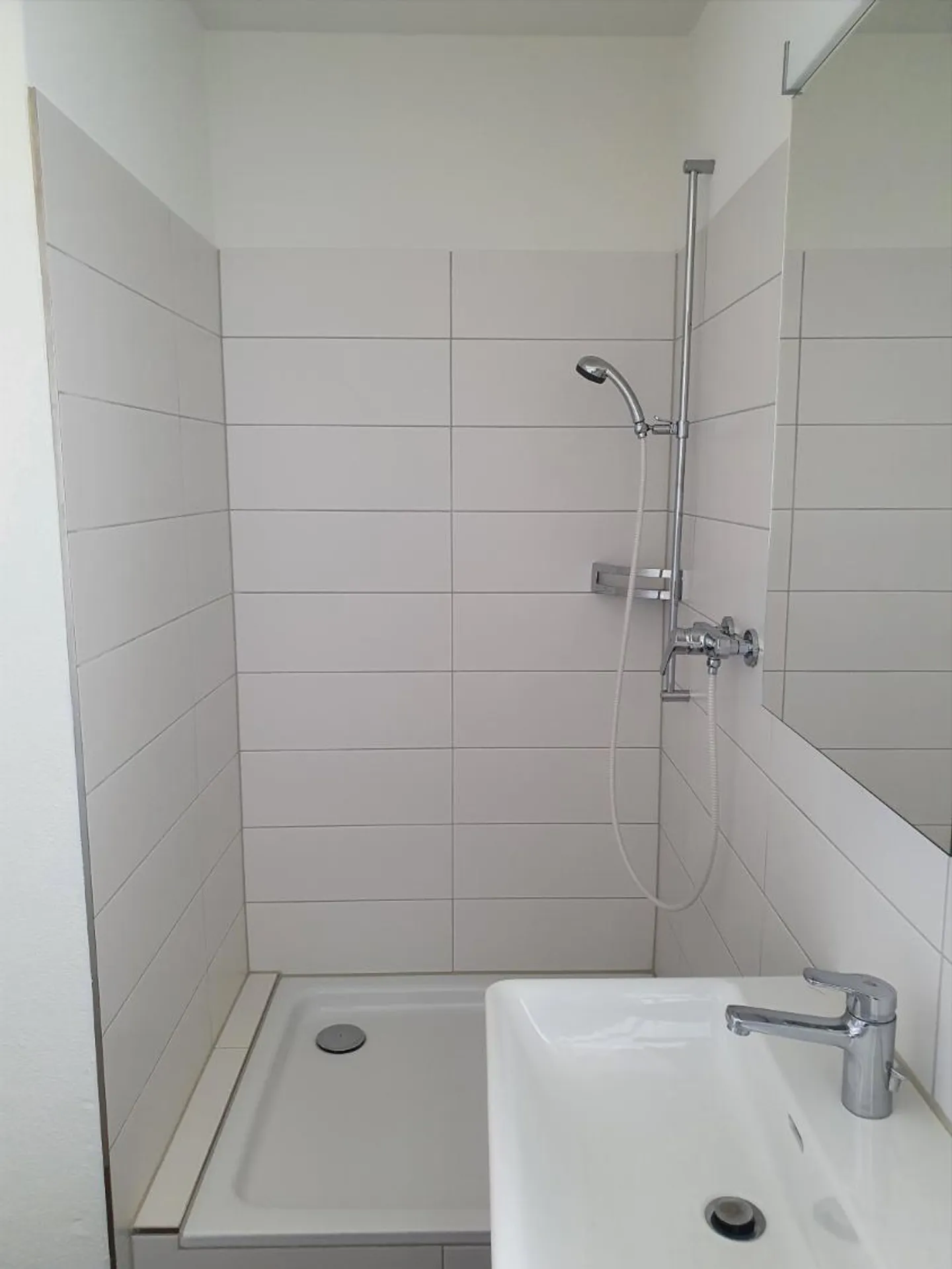 Appartamento su due livelli con tanto spazio! - Foto 4 di 7