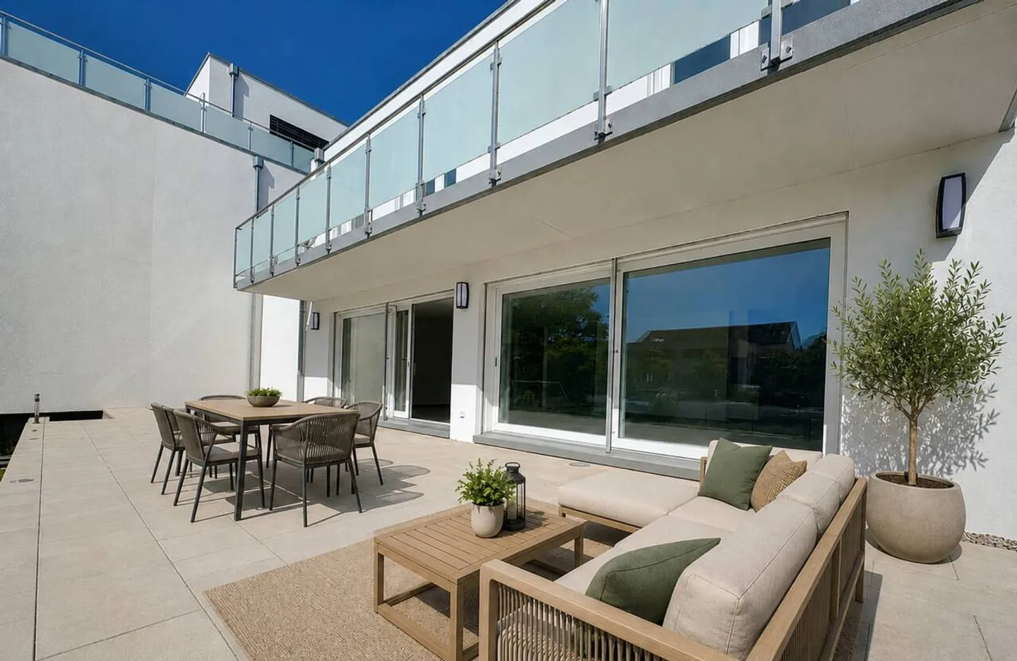 5,5-Zimmer-Villa mit Terrasse und Garten - Foto 8 von 13