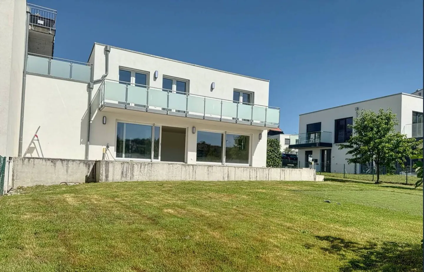 5,5-Zimmer-Villa mit Terrasse und Garten - Foto 9 von 13