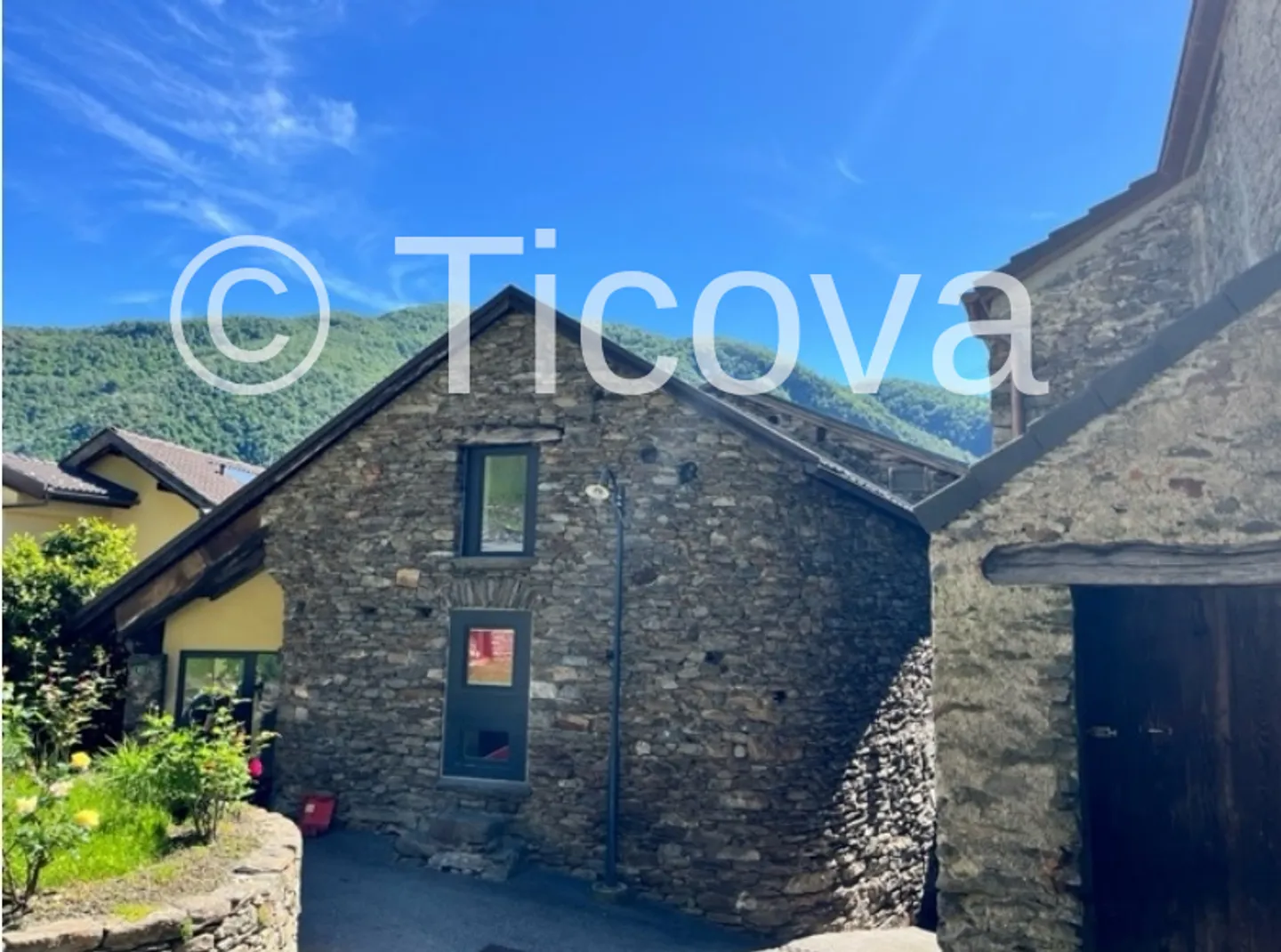 Modern Duplex Apartment in Rivera - Photo 1 of 15