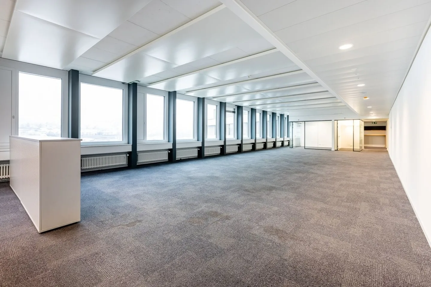 Solutions de bureau efficaces : 660 m2 disponibles à une adresse de premier choix - Photo 3 sur 12