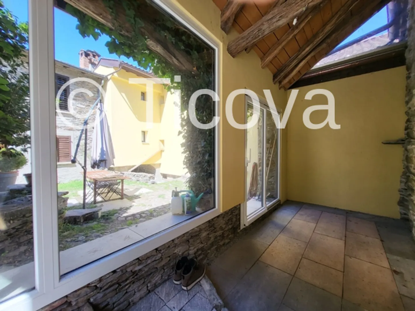 Modern Duplex Apartment in Rivera - Photo 2 of 15