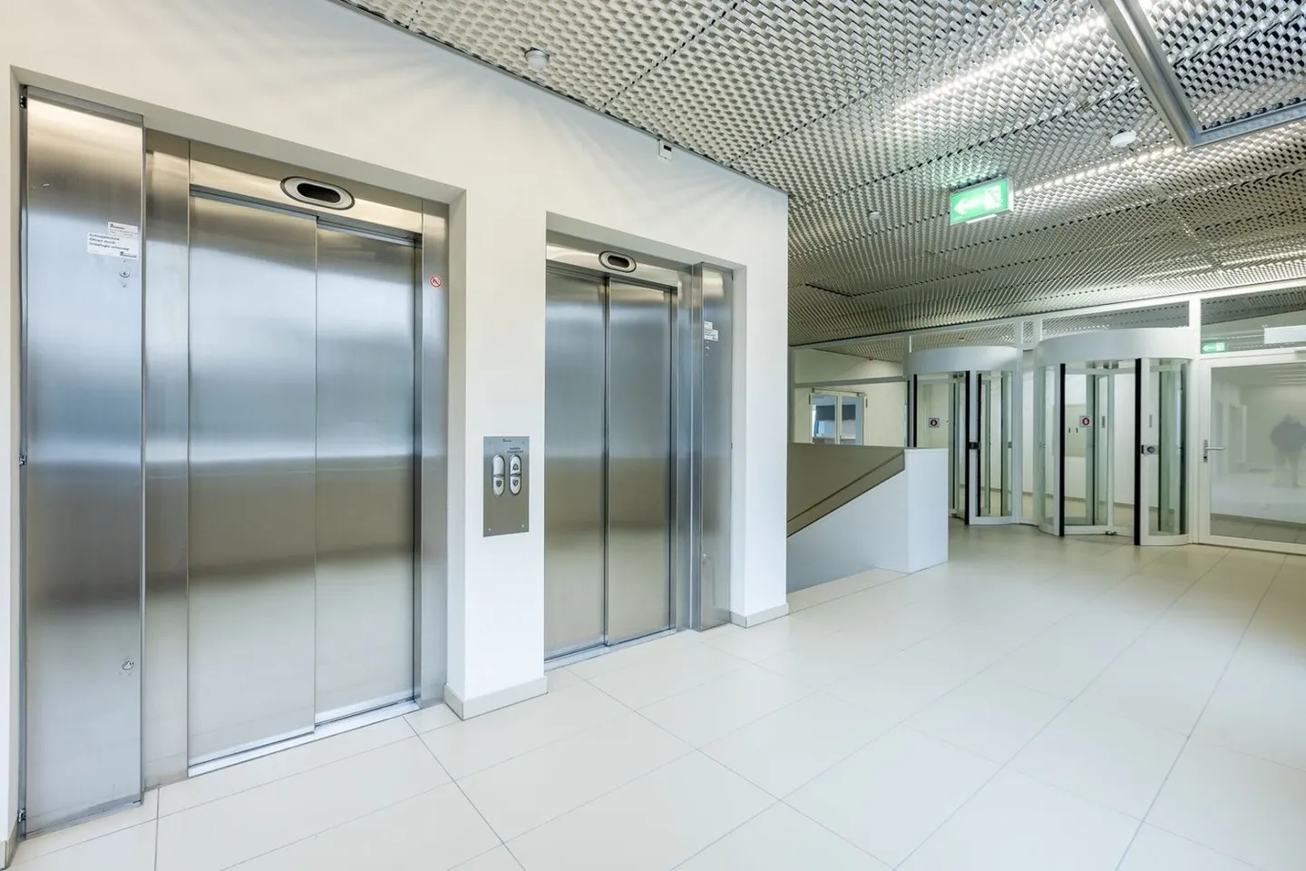 Solutions de bureau efficaces : 660 m2 disponibles à une adresse de premier choix - Photo 6 sur 12