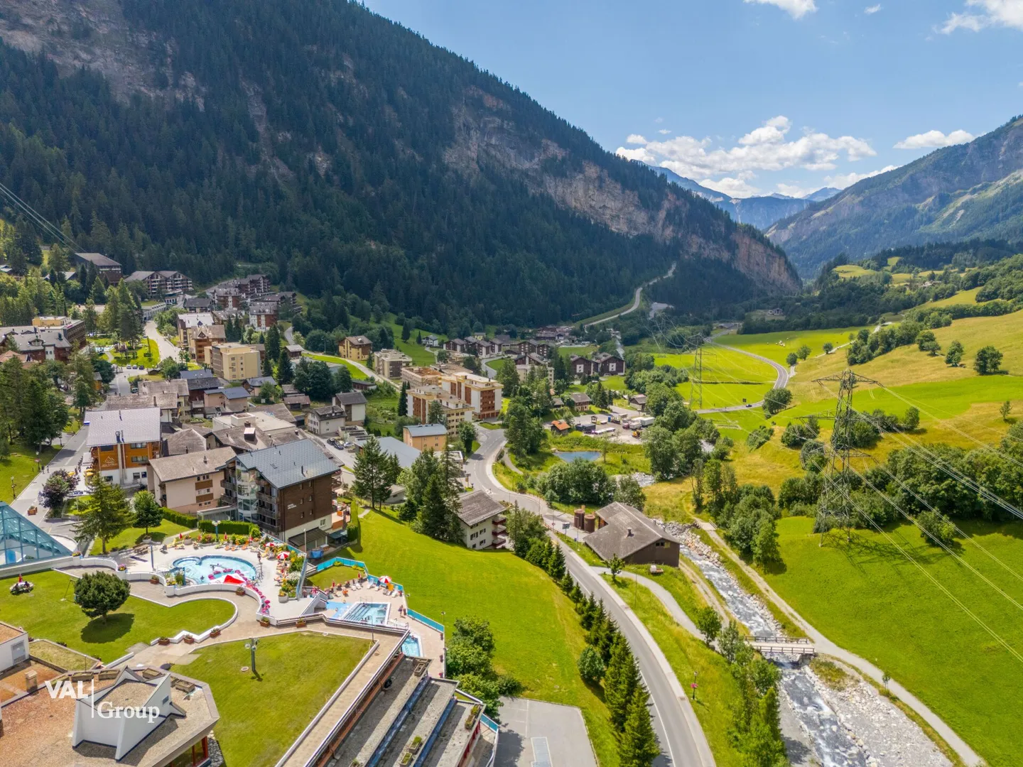 In the heart of Leukerbad: Development potential at the highest level - Photo 3 of 6