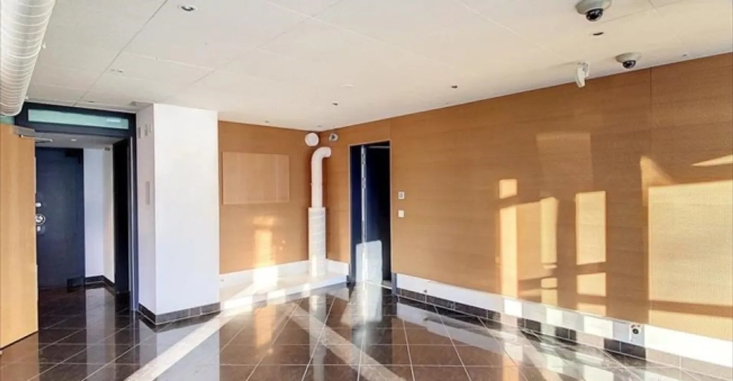 Edificio ad uso misto in affitto - Foto 8 di 10