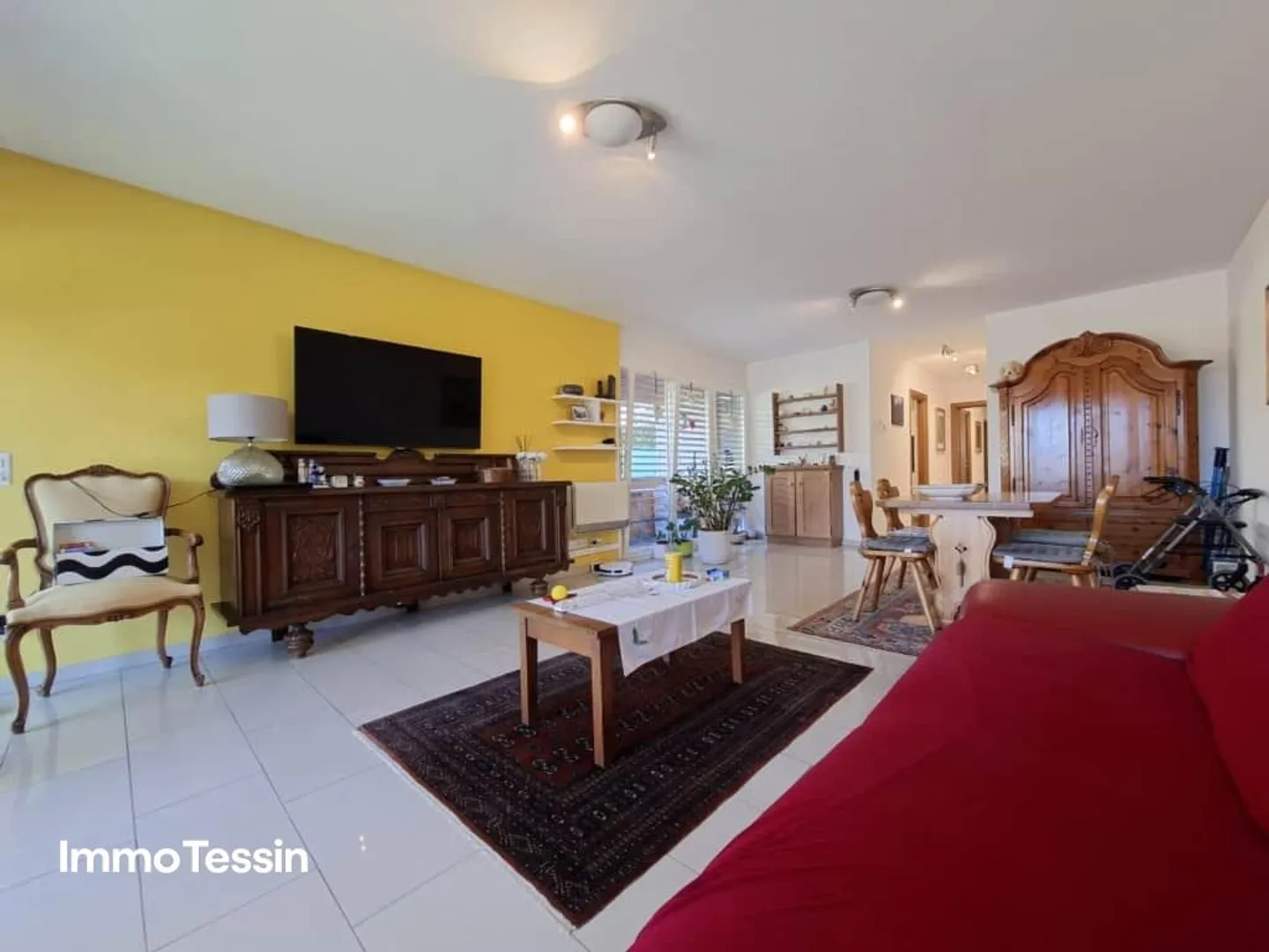 Quiet, sunny and very well-kept apartment with terrace and beautiful views - Photo 6 of 13