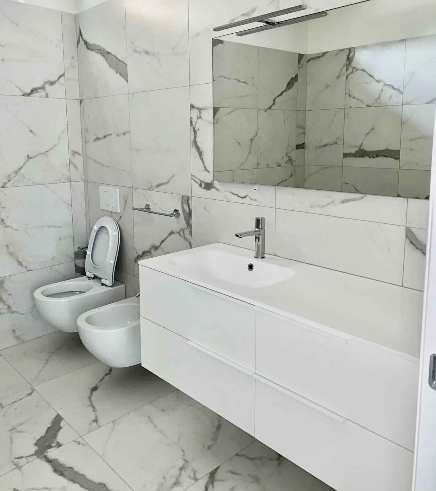 Elegante Wohnung in Collina D'Oro - Foto 7 von 7