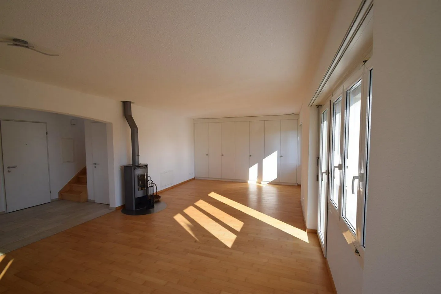 Charmante appartement duplex 2.5 pièces à Müntschemier - Photo 5 sur 13