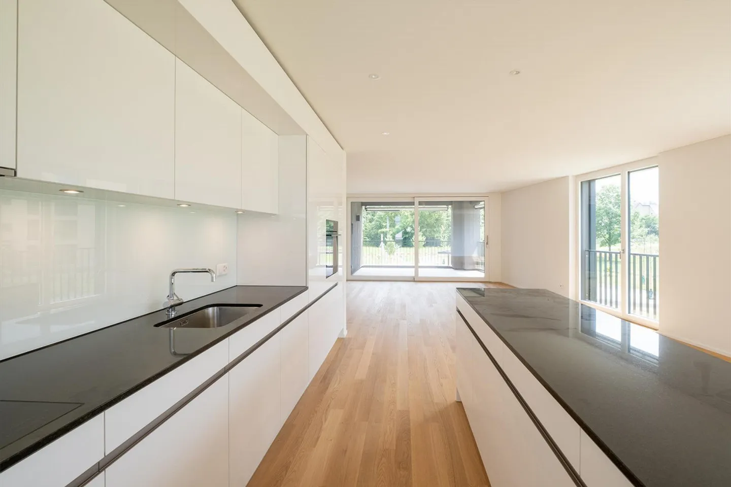 Grünmatt Emmen - nearly new 4.5-room apartment for rent - Photo 8 of 16