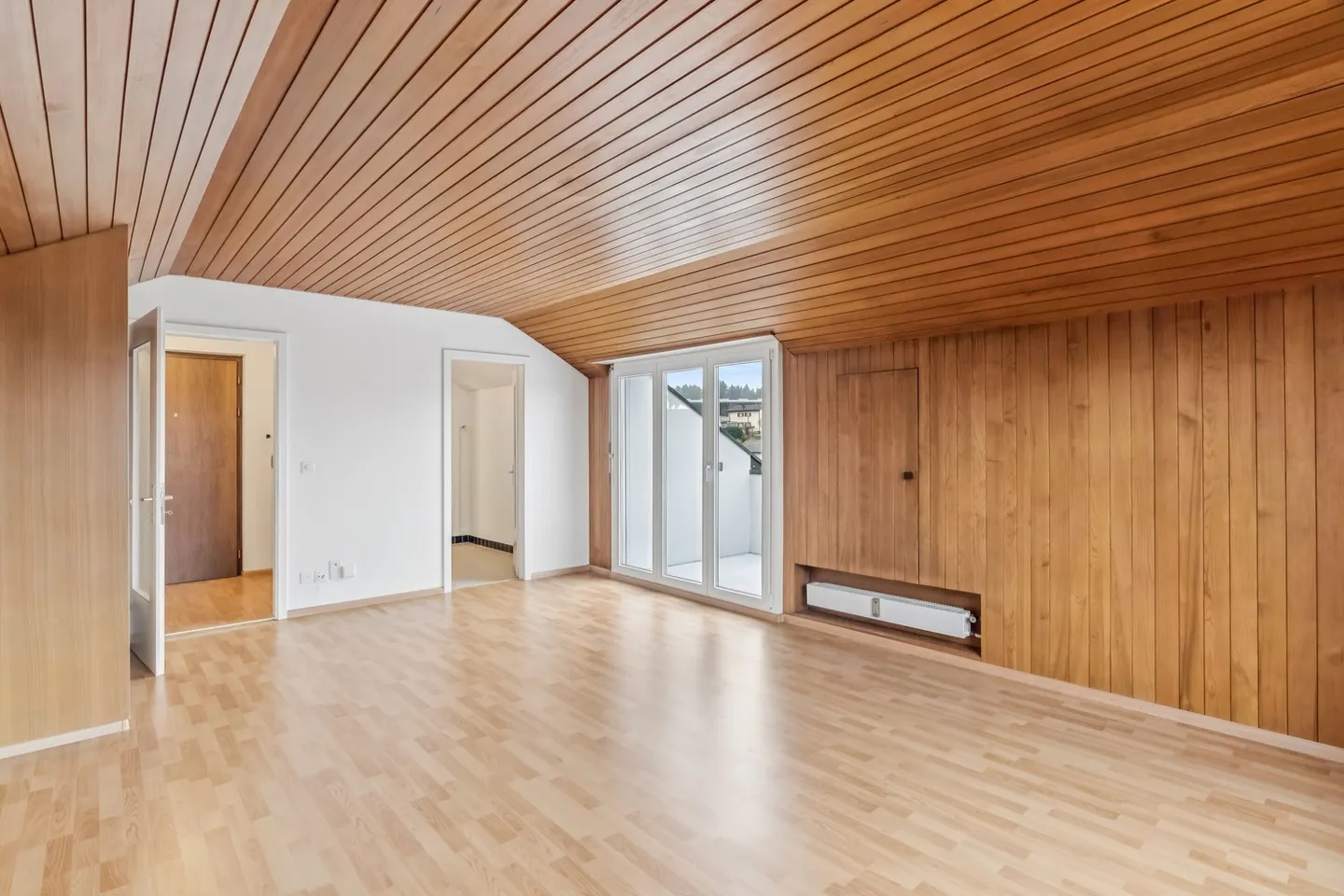 Apartment for rent - Photo 5 of 11