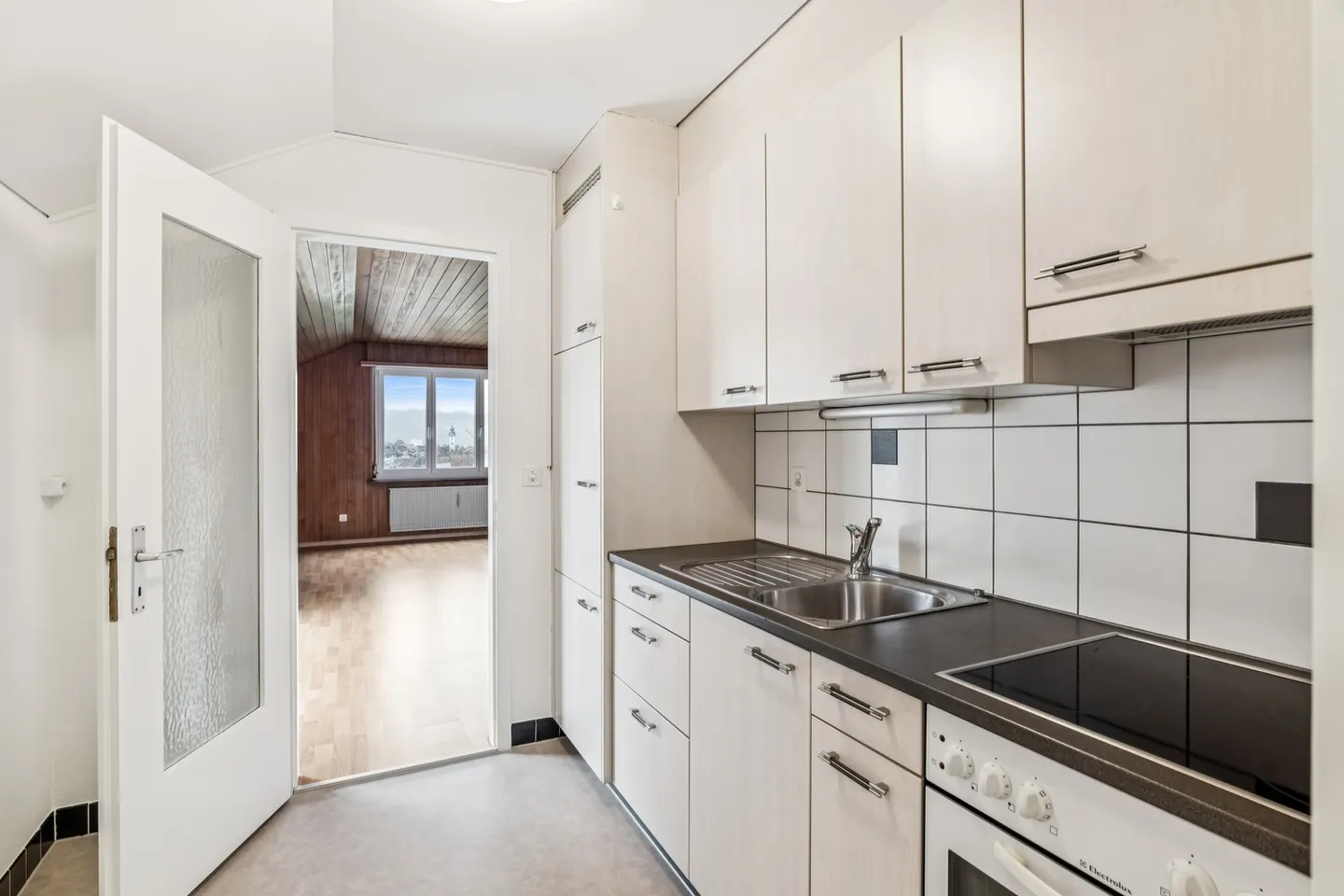 Apartment for rent - Photo 7 of 11