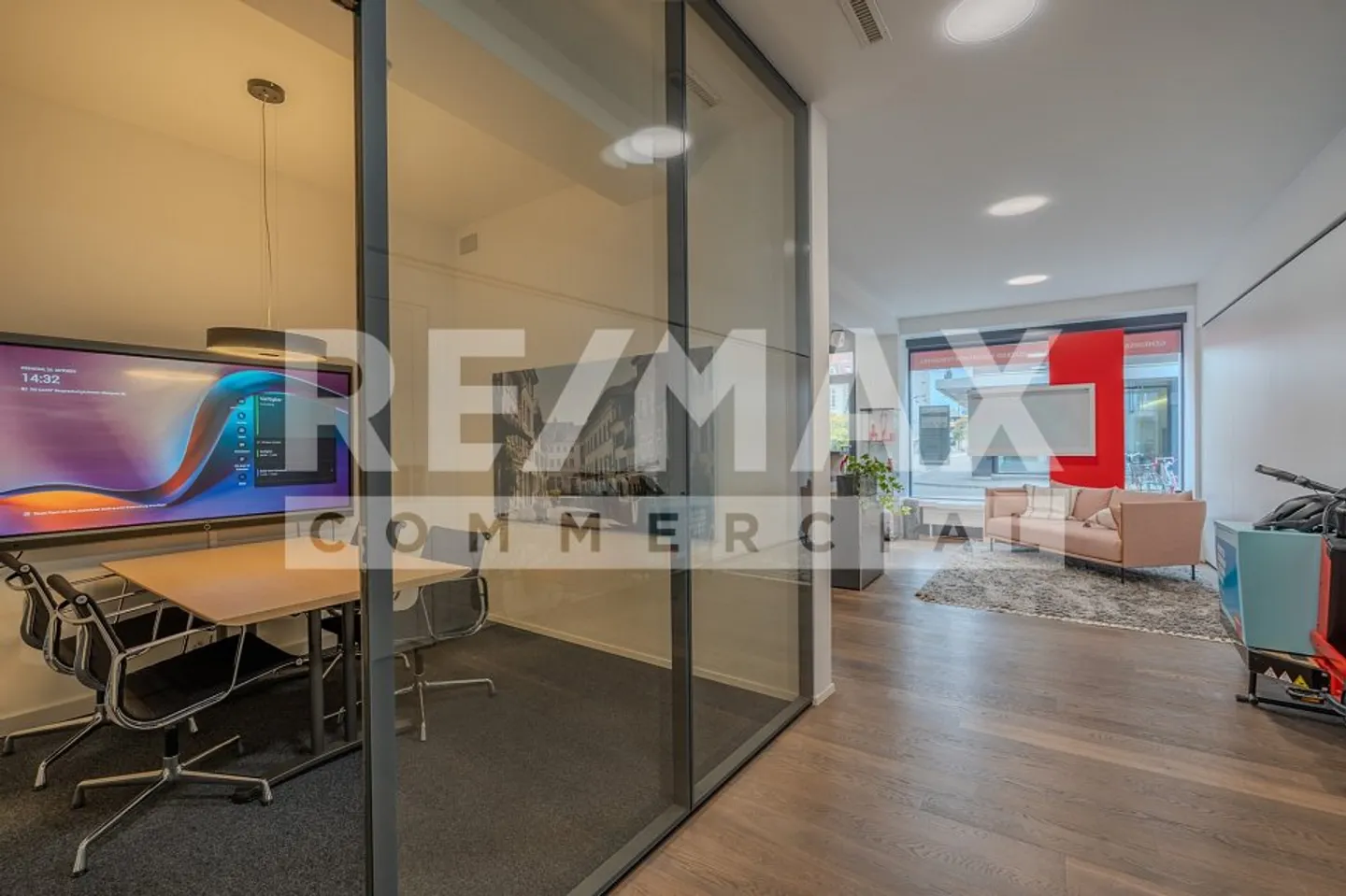 Espace de vente moderne dans le meilleur emplacement piétonnier avec des options de location flexibles - Photo 5 sur 9