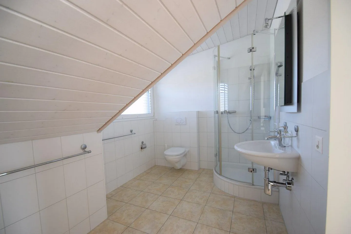 Charmante appartement duplex 2.5 pièces à Müntschemier - Photo 13 sur 13