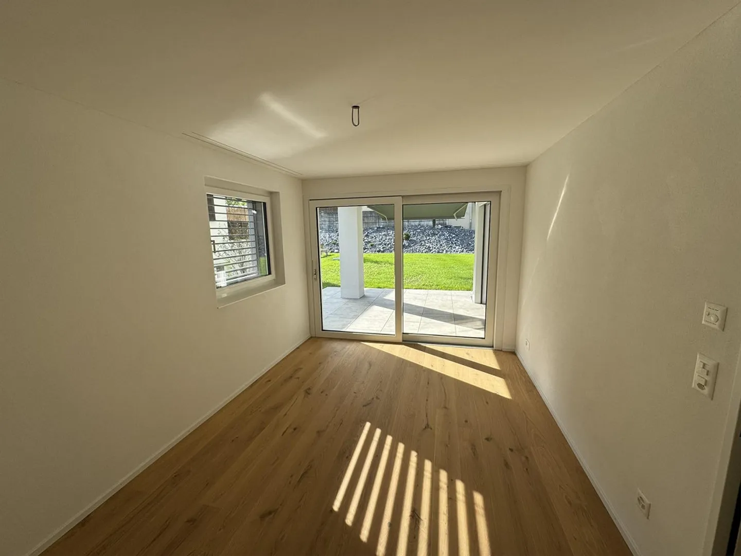 Neubau / 4.5-Zi.-Wohnung Erdgeschoss - Foto 6 von 17